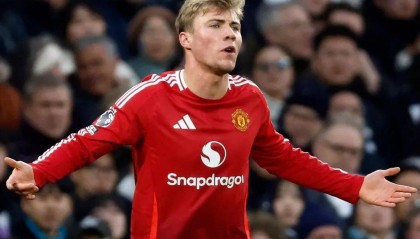 英超最差9号？单赛季只进2球 曼联夏窗清洗他