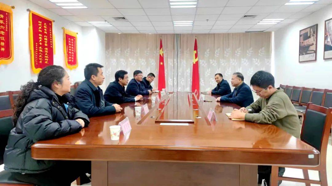 张振亚走访中央驻甘和省属新闻单位