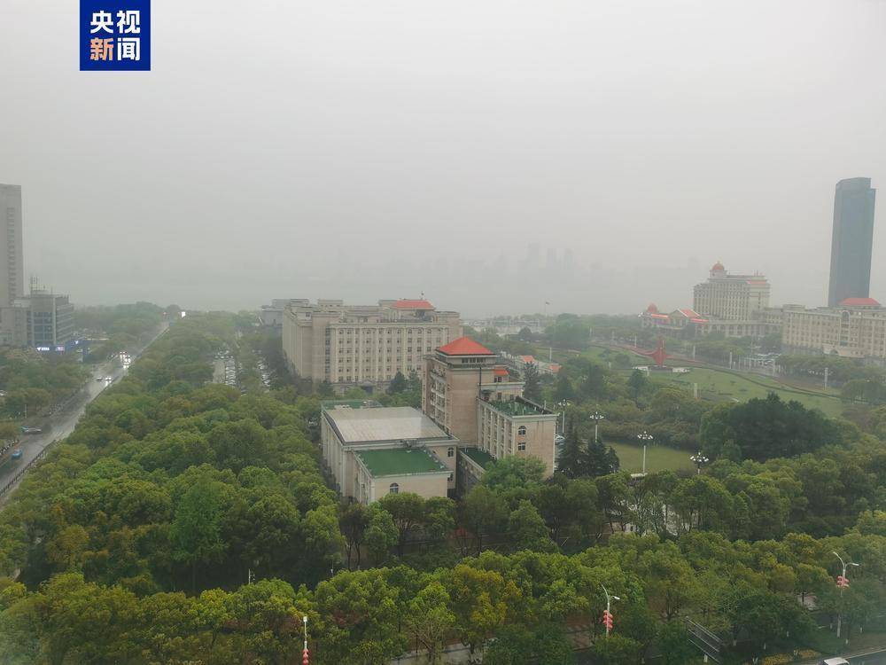 江西南昌发布冰雹红色预警