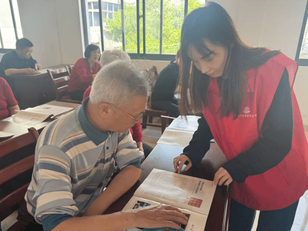 泰州姜堰天目山街道：书香四月 “悦”享人生