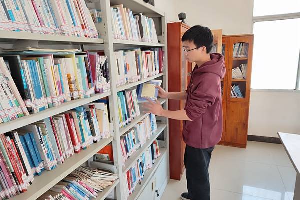 双牌：送新书下乡 助力乡村振兴