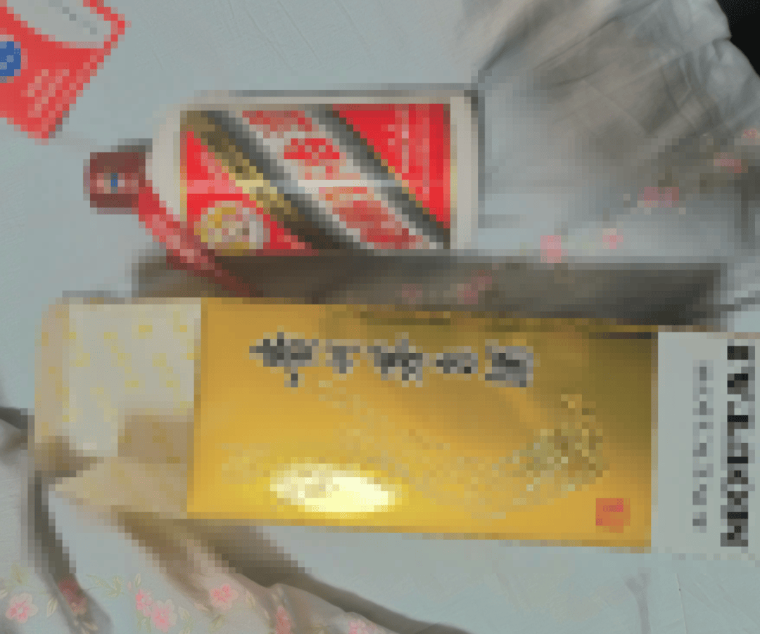 自带酒水“有问题”，警方当场识破“调包局”